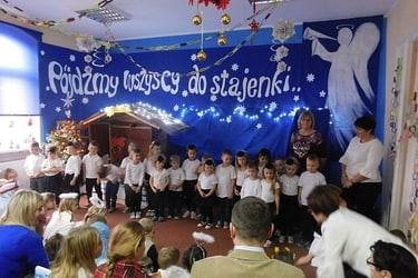 Spotkanie &ugrave;wi&Ntilde;teczne-Jase&ecirc;ka i gwiazdor (2).JPG